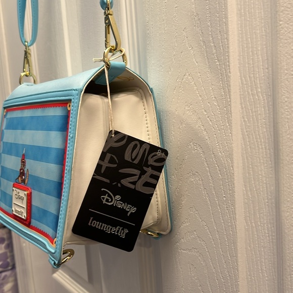 Disney Loungefly Dumbo Book - Picture 3 of 12